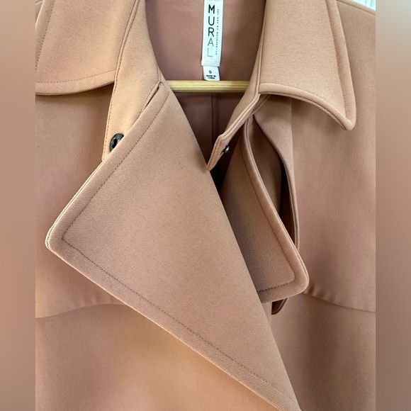 Women’s Trench Coat - Picture 2 of 5